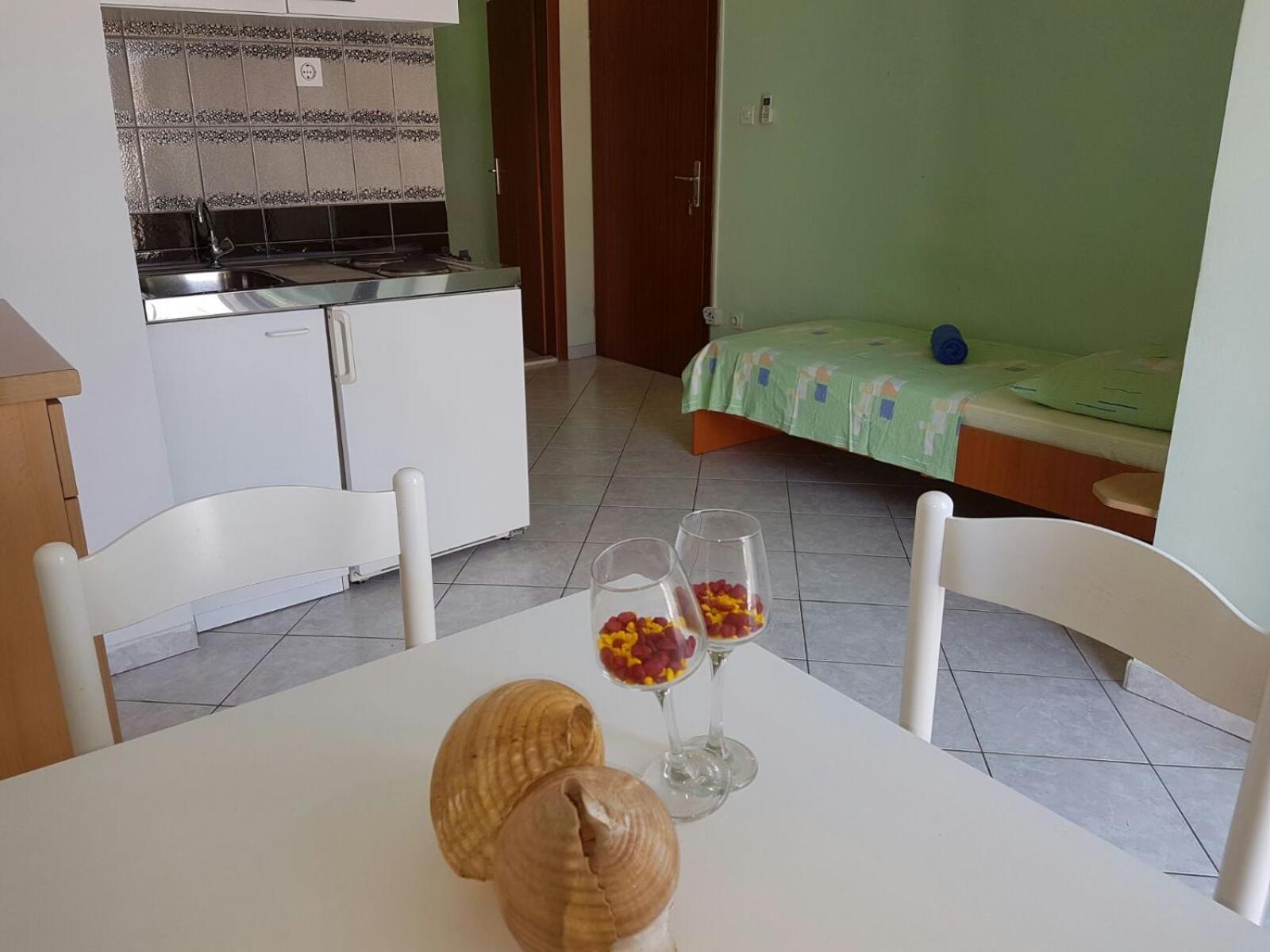 Apartments Marta トロギール 部屋 写真