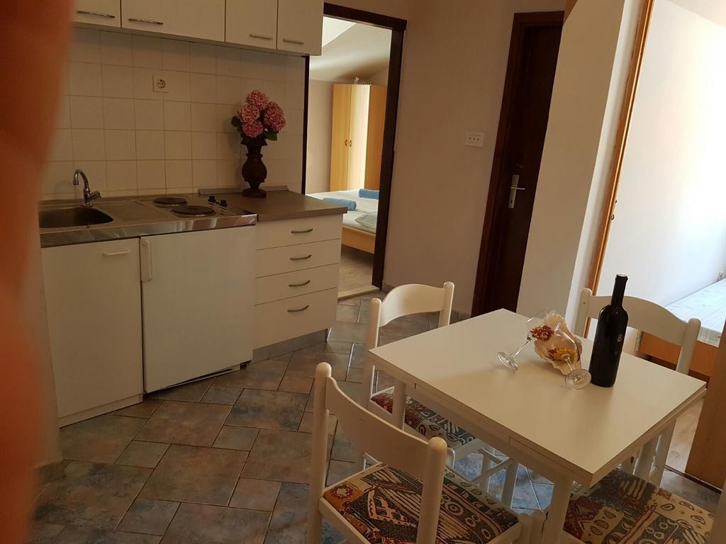 Apartments Marta トロギール エクステリア 写真