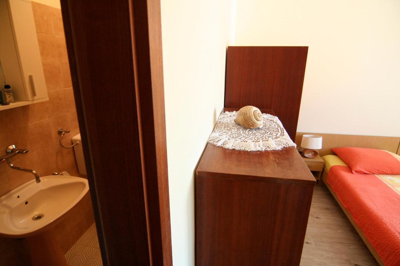 Apartments Marta トロギール 部屋 写真